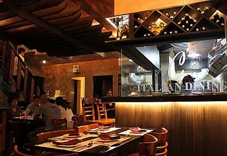 C Italian Ortigas Pampanga S Famous Panizza Now In Manila Clickthecity