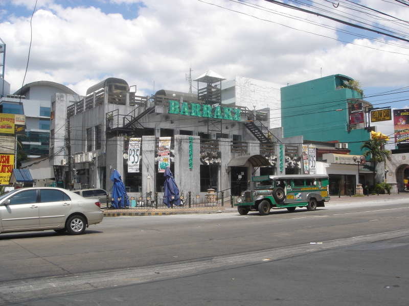 Barrakz Bar (Tomas Morato, Quezon City, Metro Manila restaurant