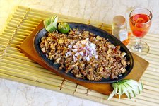 Gerry's Grill: Sisig