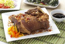 Gerry's Grill: Crispy Pata