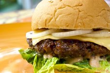 Banapple - Migs Gallabergher (House Burger)