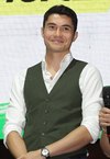Henry  Golding