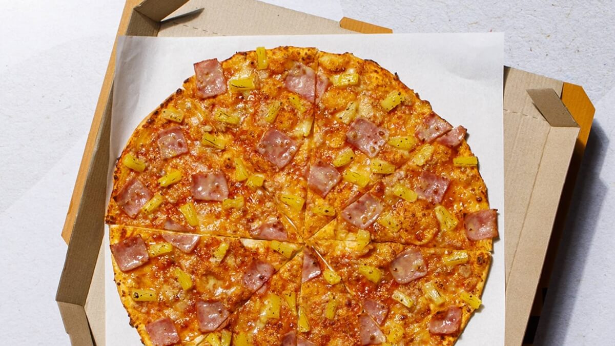 Yellow Cab Introduces Its New NYStyle Thin Crust Pizza! ClickTheCity