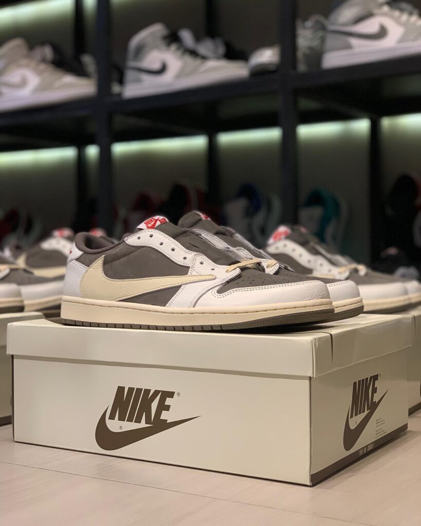Get your all time fave and new releases from Nike at AfterMarket.