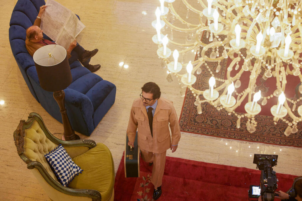 "History's Greatest Heists With Pierce Brosnan" premieres on April 30