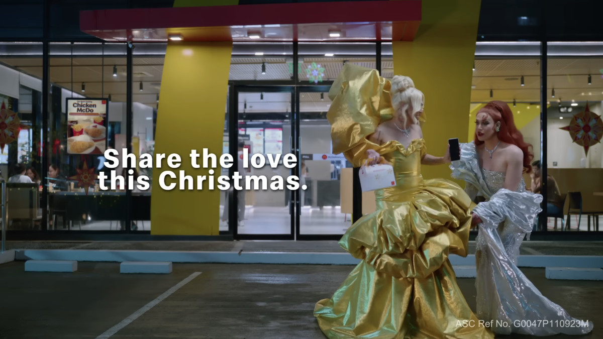 McDonald's gifts customers this Christmas with an unexpected yet iconic collaboration and a spectacular Lights Show - Vimarsana News