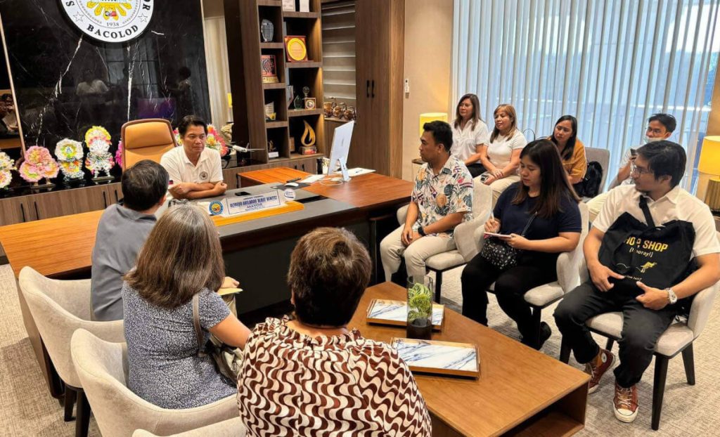 Bacolod Film Festival opens call for “Stories with a Smile” 5 Bacolod City Mayor Albee Benitez meets with the Bacolod Film Festival team