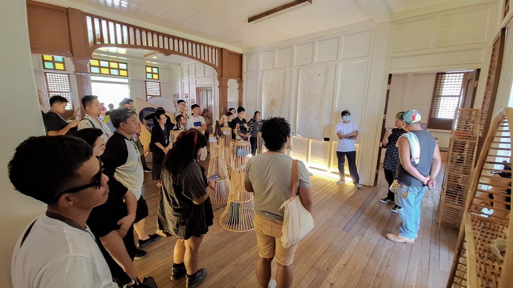 Upskilling Scholars at the Anakbanwa Exhibition in McArthur House Dagupan Large