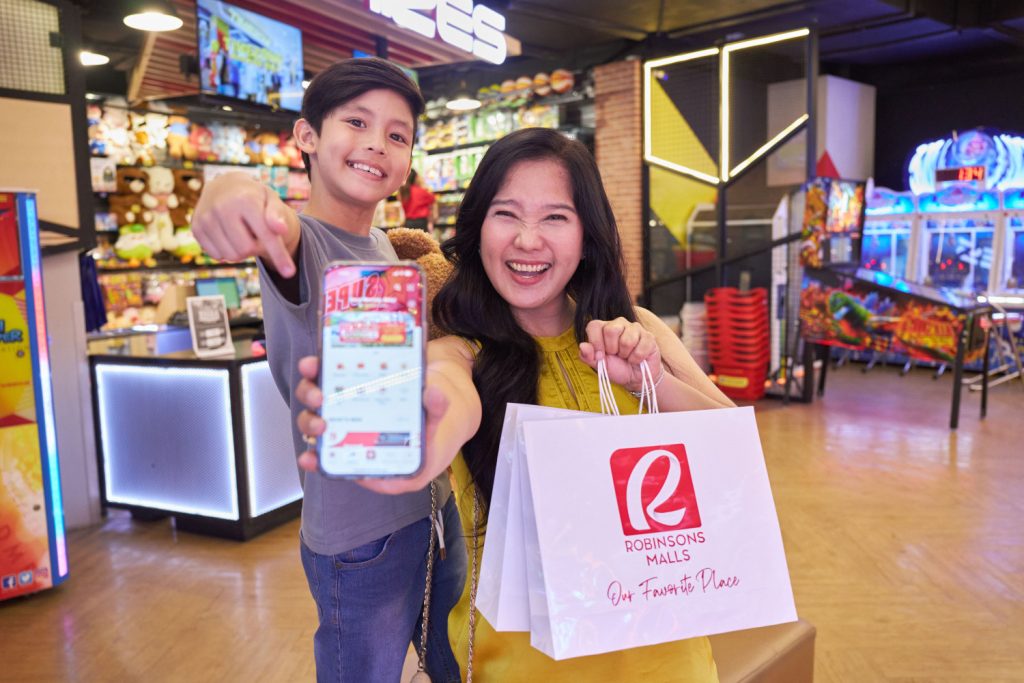 Robinsons Malls Celebrates Mothers with Best Deals and Surprises 26 MOM 2