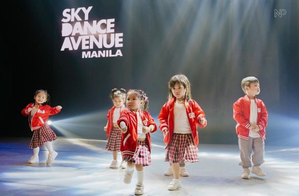 Dance The Summer Away at Robinsons Magnolia 5 1 1