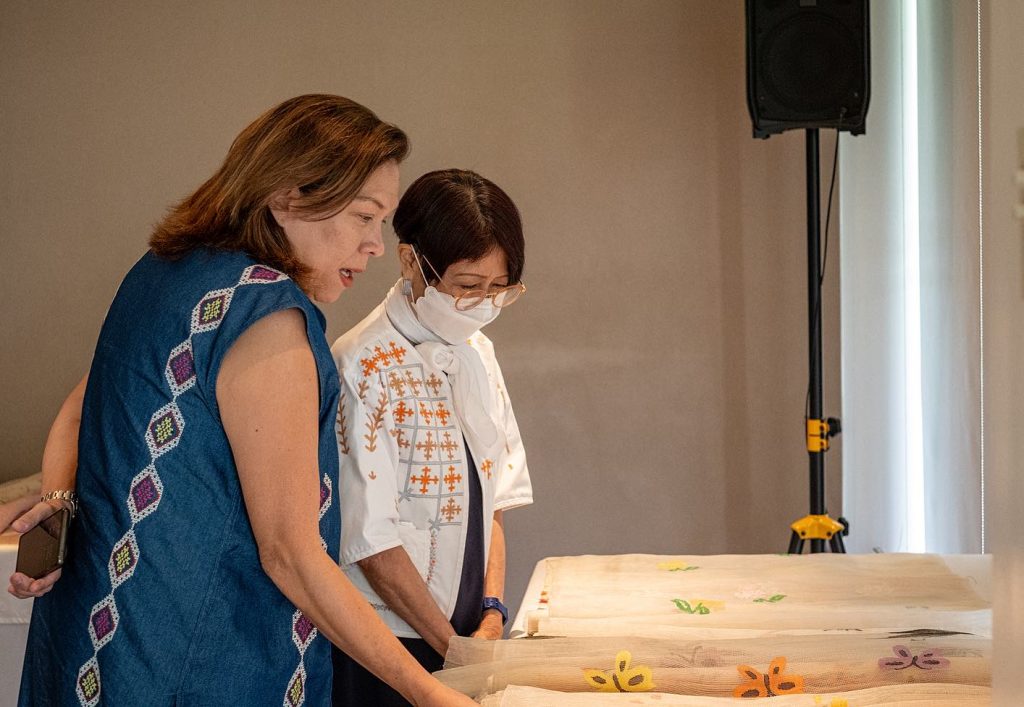 Image 10 At last years judging and deliberation of entries From left HABI President Mia Villanueva and Heritage advocate and author Felice Prudente Sta. Maria