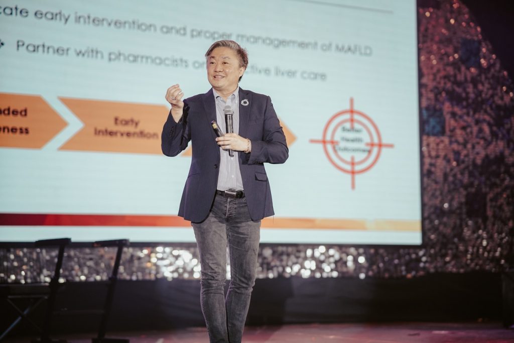 Dr. Dennis Ngo
