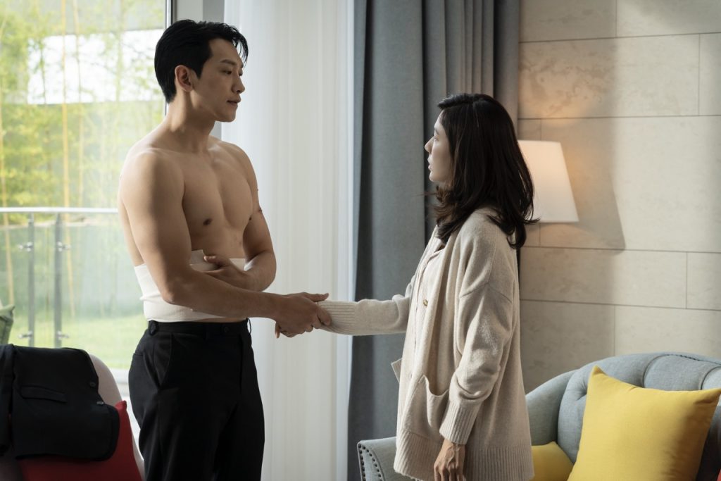 REVIEW: Big Stars and impressive budget propel ‘Red Swan’ through its hazy first two episodes 3 Red Swan Photo 6 13 23 5 08 28