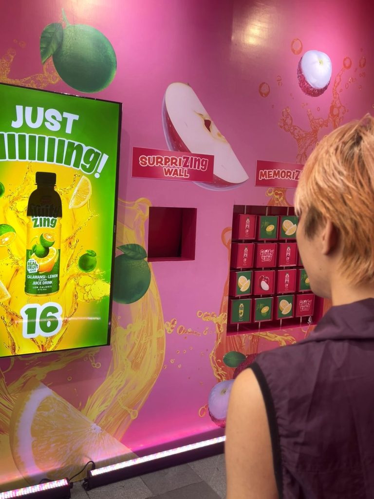 4 Just Zing Inside the Del Monte Fruity Zing Tunnel at Bonifacio High Street