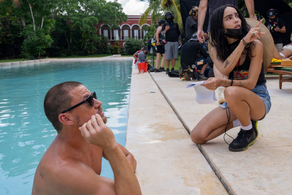 Zoë Kravitz Shines as a First-Time Director in "Blink Twice" with Channing Tatum and Naomi Ackie 52 Blink Twice Channing Tatum Zoe Kravitz
