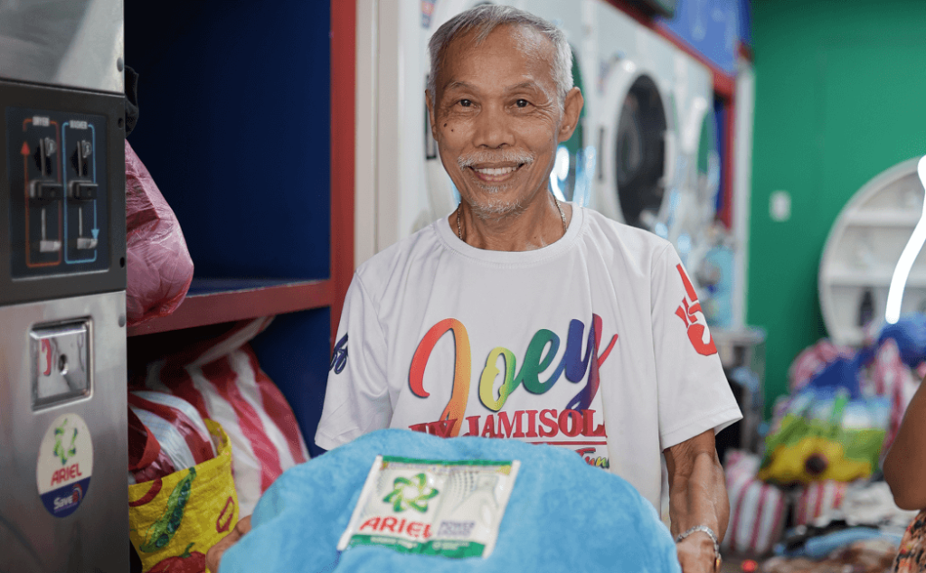 Of Mud And Suds: How 'Cycles Of Care' Rebuilt Carina-hit Communities With Clean Clothes 4 3