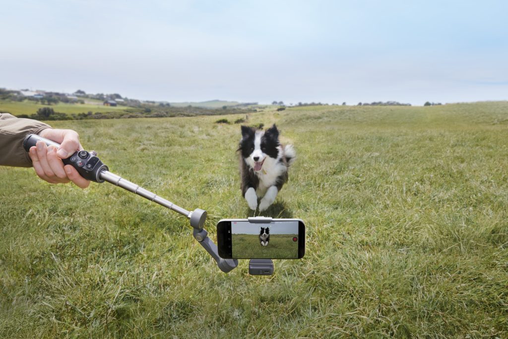 DJI Delivers Next-Level Intelligent Smartphone Photography with Osmo Mobile 7 Series 3 3Osmo mobile 7P Pet Follow 宠物跟随