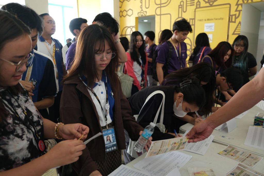 9th Indie Siyensya Launching Ceremony registration at UST