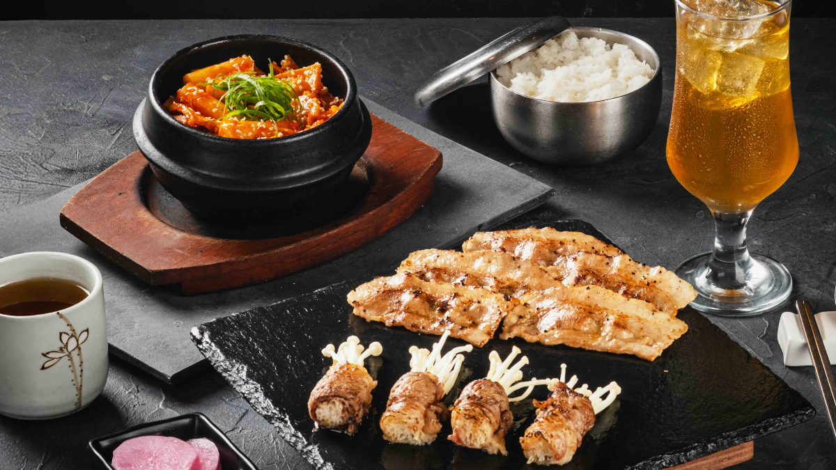 Appetizer, Entrée, and Unlimited Sides? Get It All for ₱395 at Bulgogi Brothers!