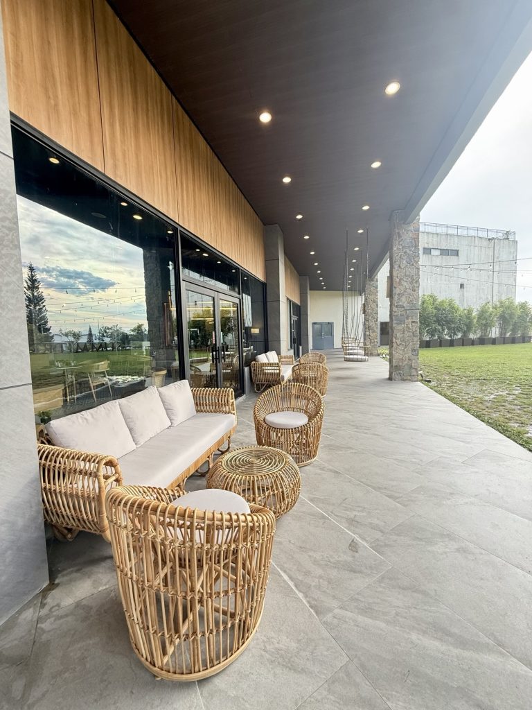 Summit Ridge Tagaytay’s Cafe Summit returns with fresh flavors and new interiors 2 PR Cafe Summit Exterior 2