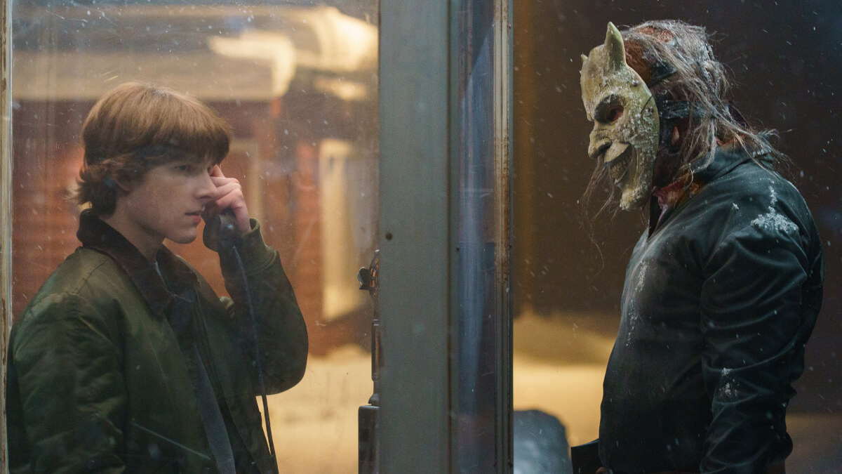 True Evil Never Dies: The Grabber Returns in “Black Phone 2,” Starring Ethan Hawke and Mason Thames