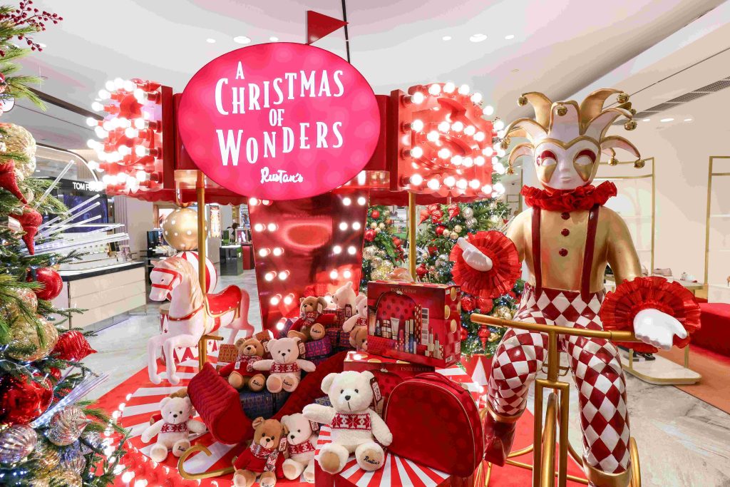 Celebrate A Christmas of Wonders with Rustan’s 1 59