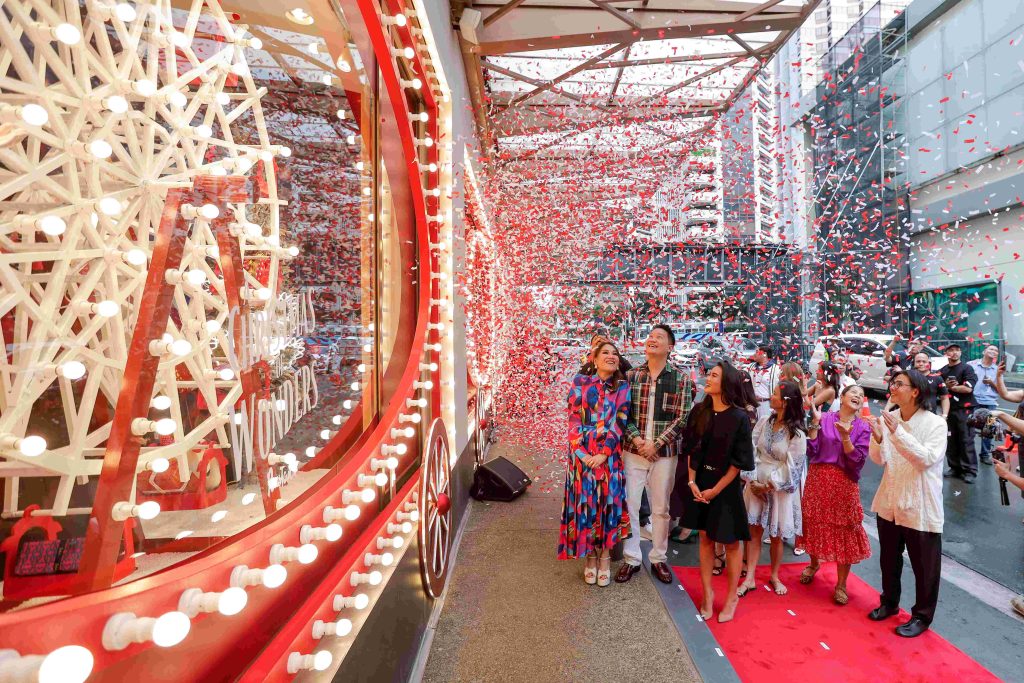 Celebrate A Christmas of Wonders with Rustan’s 5 43