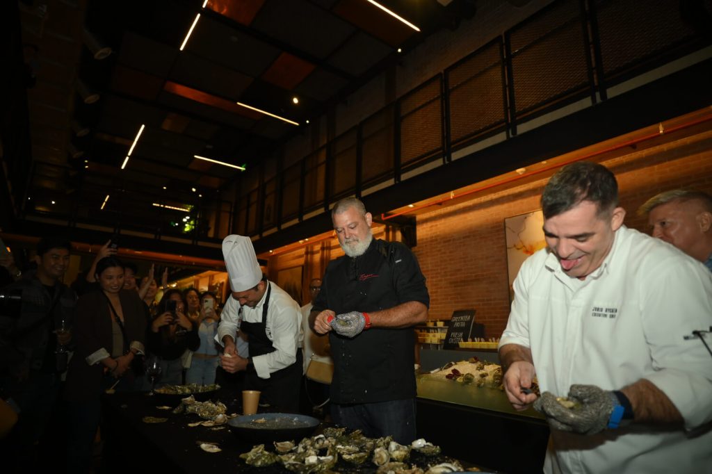 Some of the Philippines Renowned Chefs battle it out in an Oyster Shucking Competition 2