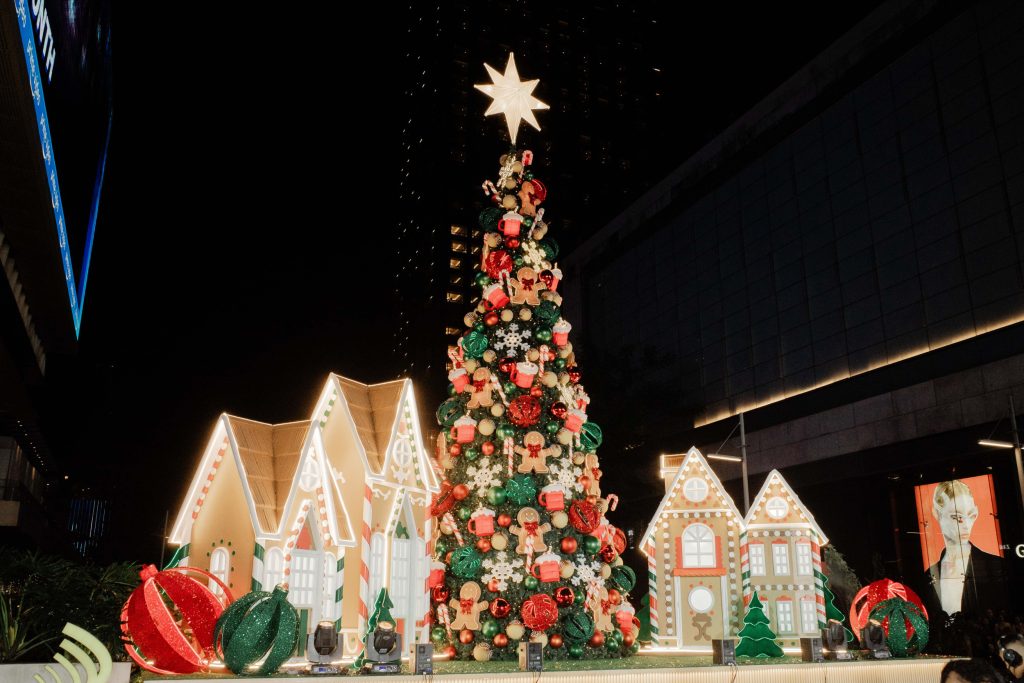 This year s ceremonial lighting of the BGC Christmas Tree marked marking the official opening of A Christmas Dreamland at BGC