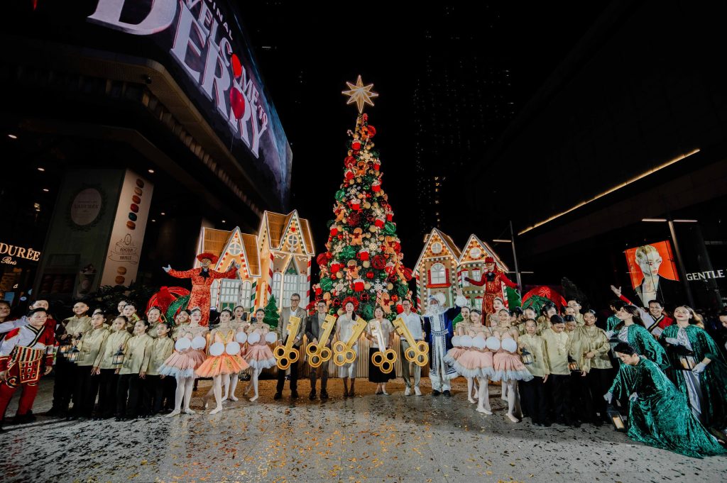 L R FBDC Chief Operating Officer