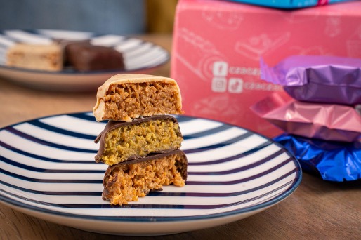 Czaczacza Celebrates 5 Years with a New Lineup of Cakes, Crunchy Bites & Czinnamon Rolls 4 Cinamon Rolls 1