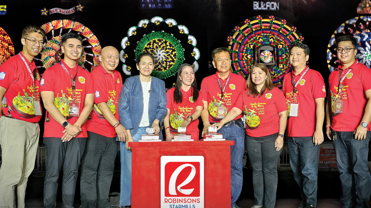 Featured image for Celebrate the Brightest Christmas at the Giant Lantern Festival in Robinsons Starmills