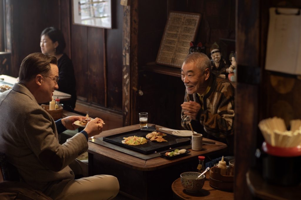 MOVIE REVIEW: Rental Family 6 Rental Family Brendan Fraser and Akira Emoto in RENTAL FAMILY. Photo by James Lisle Searchlight Pictures. %C2%A9 2025 Searchlight Pictures. All Rights Reserved