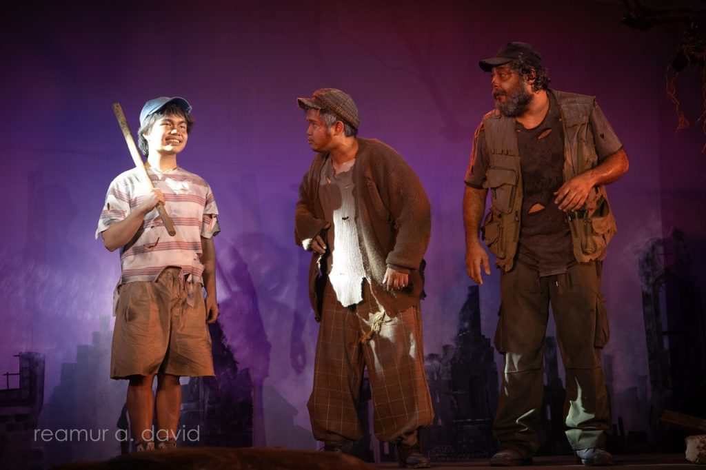 THEATER REVIEW: Teatro Meron’s ‘Waiting for Godot’ 6 Teatro Meron Waiting for Godot DSC00451