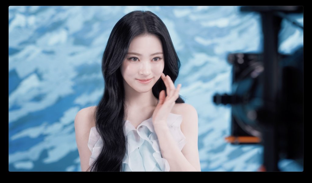 ANNA Tanaka the Japanese member of the Gen Z girl group MEOVV 4