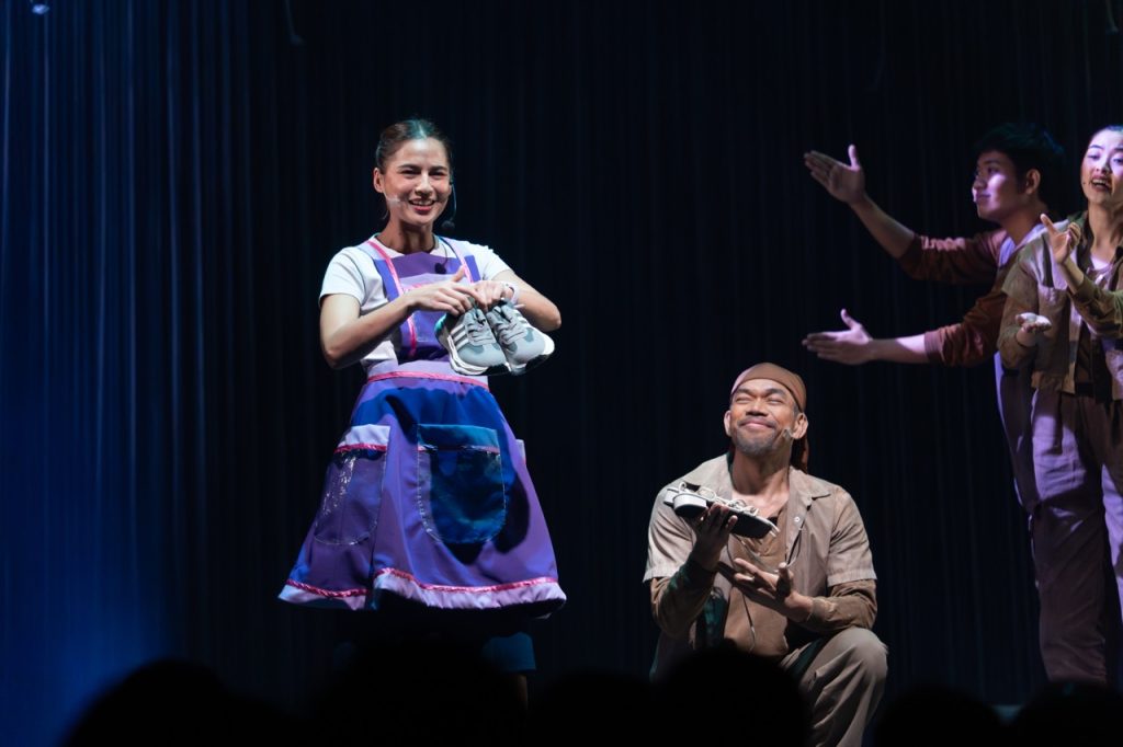 ENDO The Stage Adaptation DSC06686 by Shella Toledo