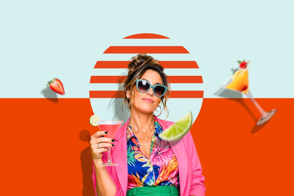 3. Sunset Sips Mom Bar Pours Bites