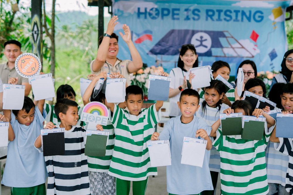 A Festival of Gratitude: UNIQLO Says Thank You With Exclusive Offers and More 5 4. As part of its Heart of LifeWear initiative UNIQLO donated AIRism shirts to students and teachers%E2%80%94contributing to over 35000 items distributed for community and disaster relief nationwide