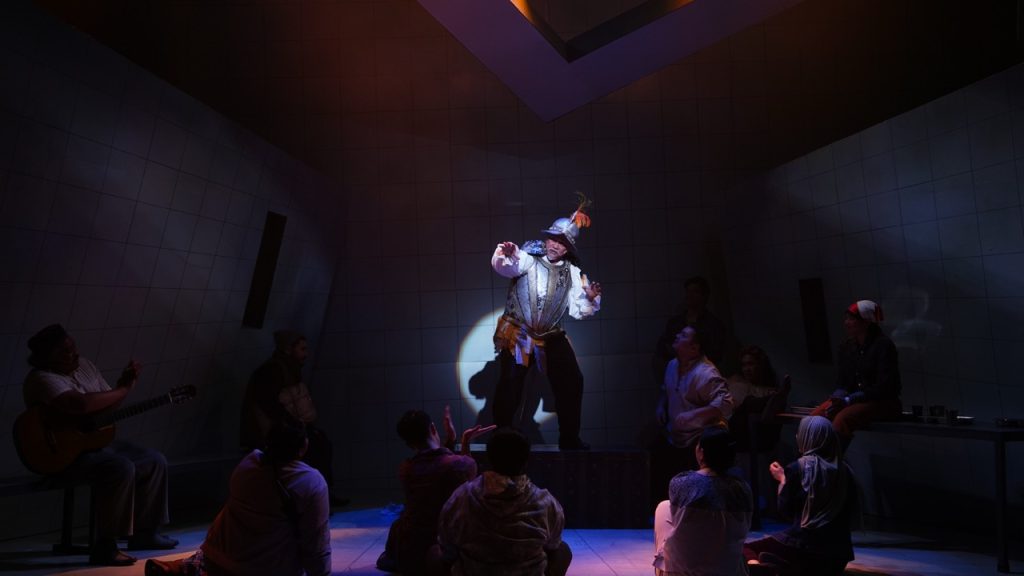 01 REP officially stages the seminal classic Man of La Mancha as reimagined by director Nelsito Gomez. Man of La Mancha