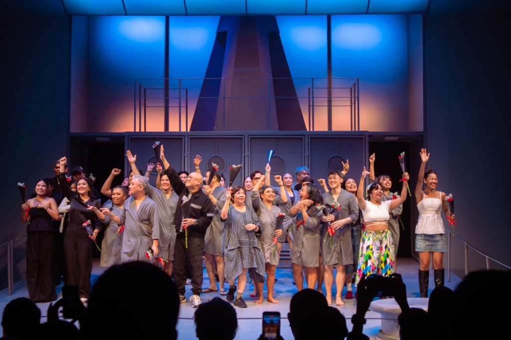 THEATER REVIEW: Eugene Domingo’s Second Skin: A Review of ‘Ang Babae sa Septic Tank 4: Oh Sh*t! It’s Live sa Cheter!’ 7 Ang Babae sa Septic Tank 4 Grand Curtain Call Large