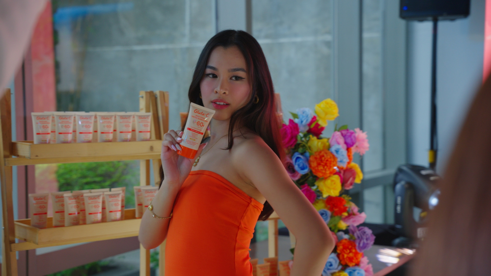 gluta c sunscreen product portrait