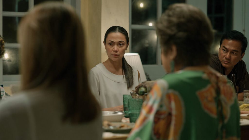 Netflix Philippines Unveils ‘Ganito, Ganyan, Ganoon’ Key Art Starring Jodi Sta. Maria and Agot Isidro 3 Netflix GGG 12