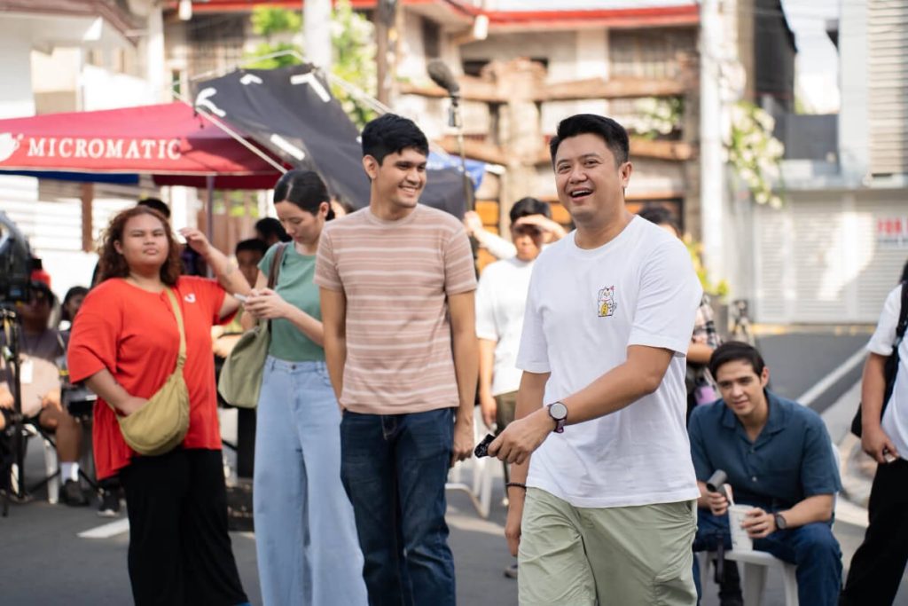 “Tayo Lang Ang Nakakaalam” by Mapúa SoMDA Dean David Corpuz Joins Cinemalaya 22 26 David Corpuz all smiles on the set