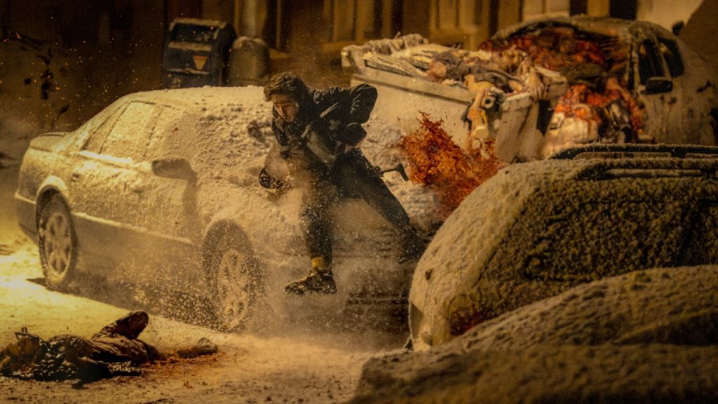 MOVIE REVIEW: Zach Cregger’s Take on ‘Resident Evil’ Is Scary AF and Funny as Hell 3 Resident Evil DF 04586 04548 r2