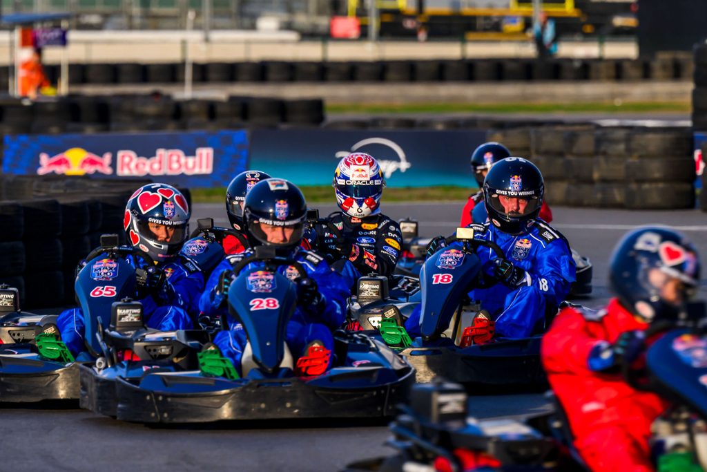 Max Verstappen passes 100 karts in just 14 laps in Red Bull's Max vs 100 6 Max vs 100 Race Photo 04.jpg