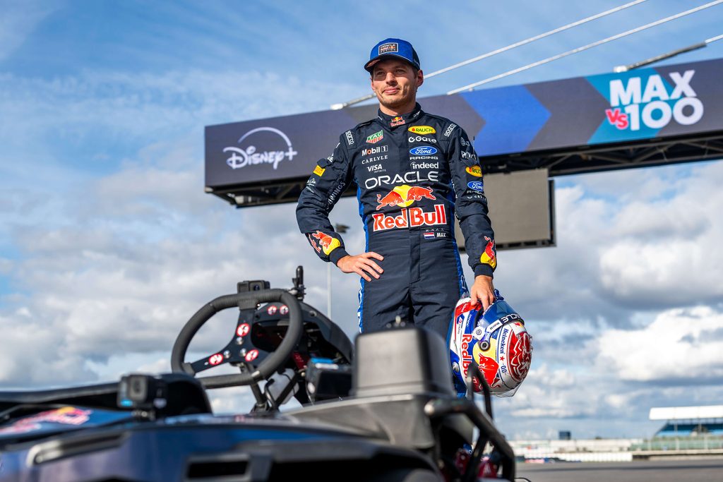 Max Verstappen passes 100 karts in just 14 laps in Red Bull's Max vs 100 10 Max vs 100 Max Verstappen 01 1