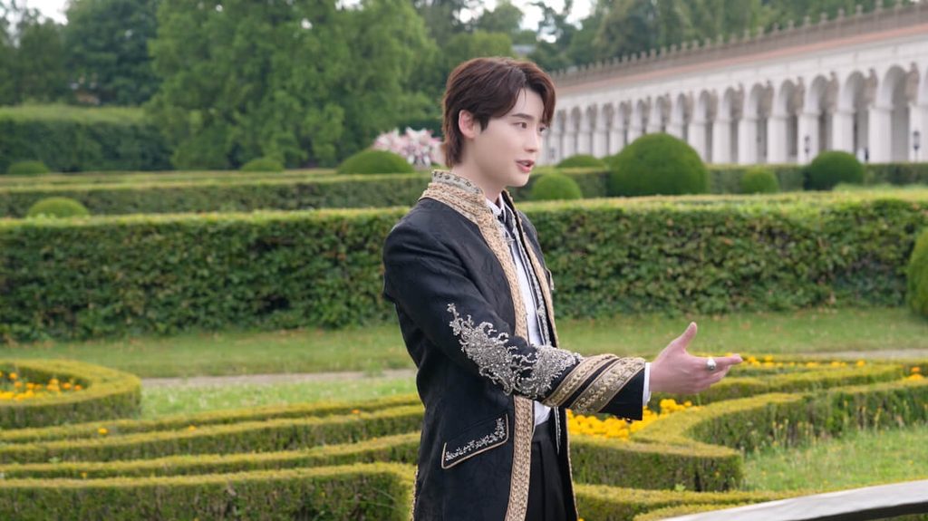 Disney+ Unveils Special Look at "The Remarried Empress" After Trailer Tops 13 Million Views 3 05 1