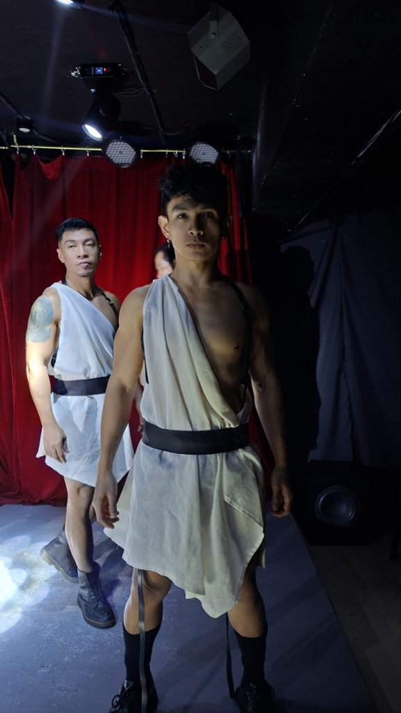 Theater Review: Baring It All in "Last Dance - Hubo't Hubad" 2 Last Dance - Hubo't Hubad